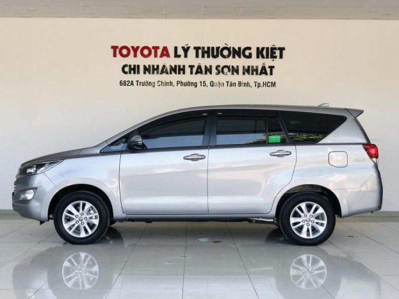 Toyota Innova 2.0E 2019