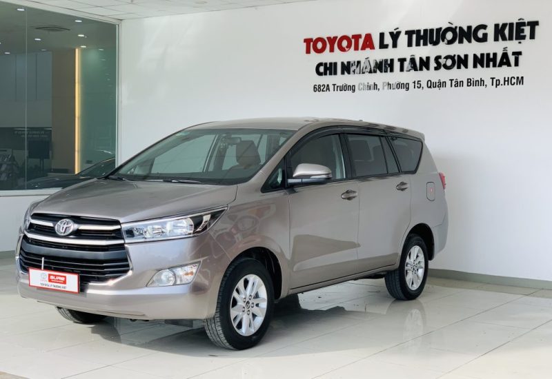 Toyota Innova 2.0E 2018