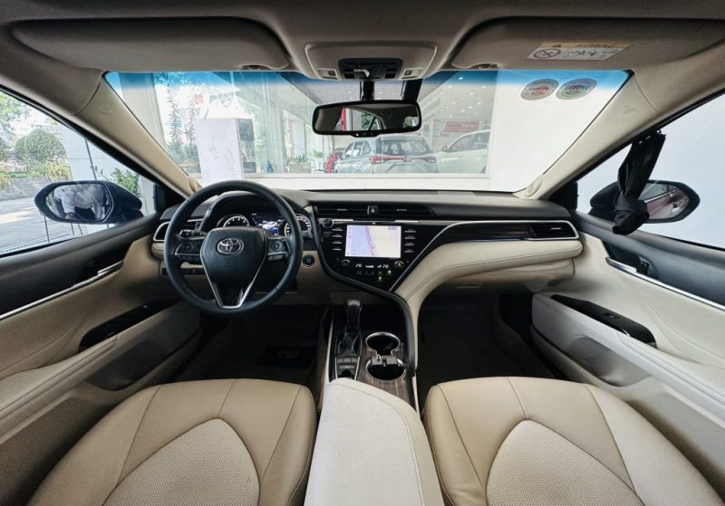 Toyota Camry 2.5Q 2019