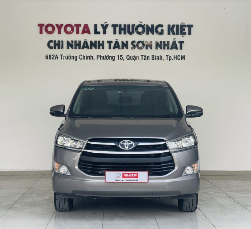 Toyota Innova 2.0E 2018