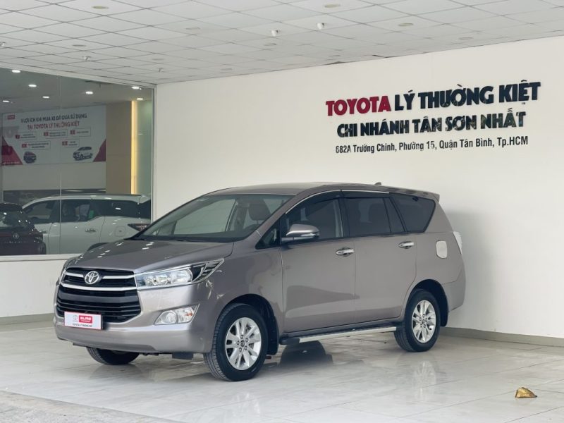 Toyota Innova 2.0E 2018