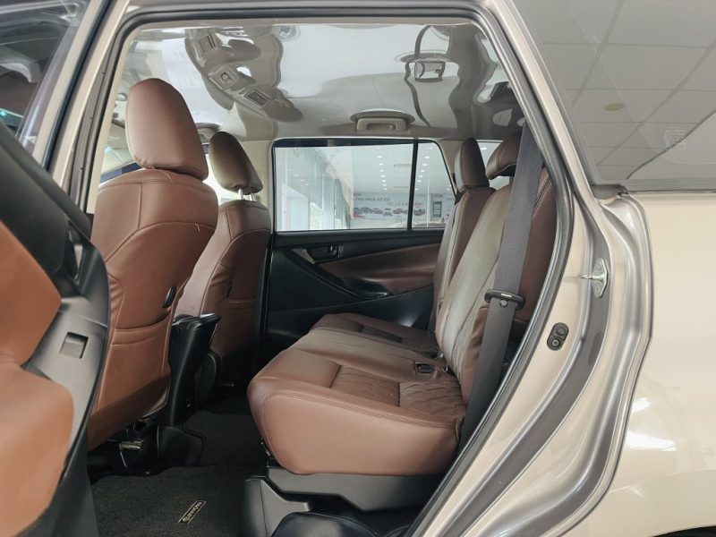 Toyota Innova 2.0E 2018