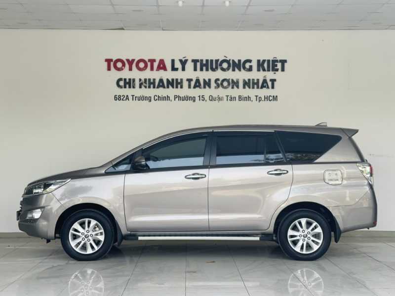 Toyota Innova 2.0E 2018