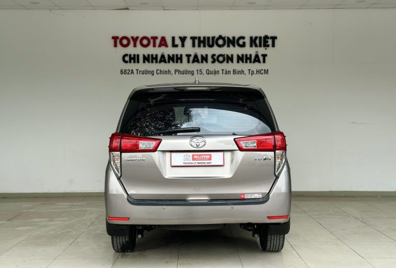 Toyota Innova 2.0Mt 2016