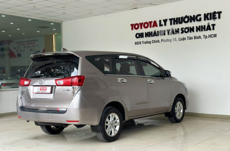 Toyota Innova 2.0Mt 2016