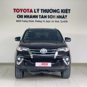 Toyota Fortuner 2.7At 4×2 2017